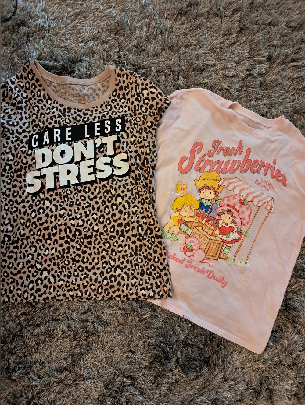 Juniors tee Bundle Leopard + Strawberry Shortcake NWT L/XL
